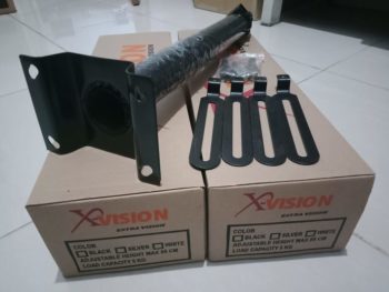 BRACKET PROJECTOR X-TRA VISION UNIVERSAL